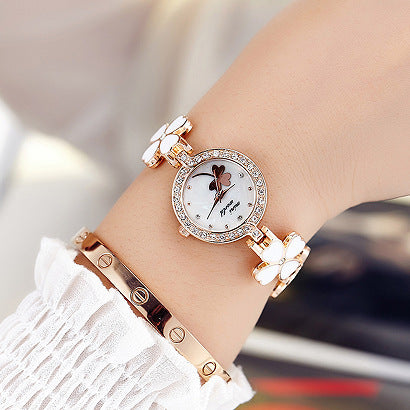 Wishes Fashion casual diamond inlaid Quartz Bracelet Watch